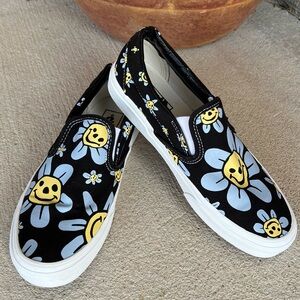 🍒💣 Vans old school sk8 trippy grin slip ons shoes